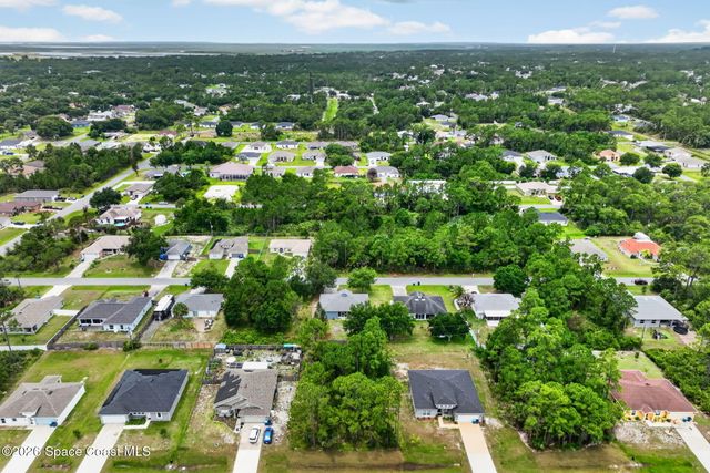 2759 Somerset Avenue SE, Palm Bay, FL 32909