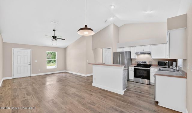 2759 Somerset Avenue SE, Palm Bay, FL 32909