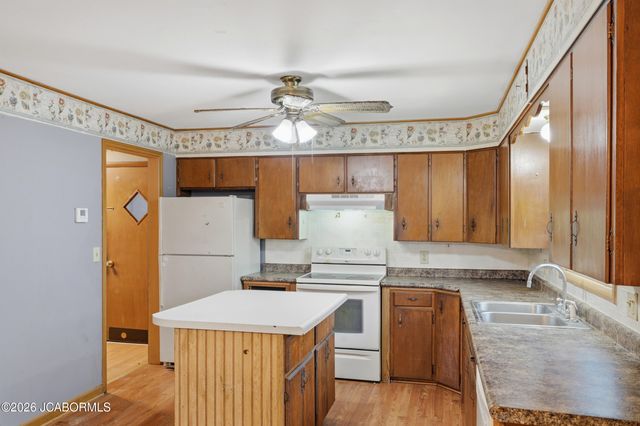 302 ACADEMY STREET, Clarksburg, MO 65025