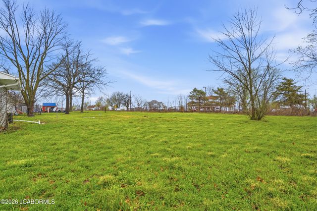 302 ACADEMY STREET, Clarksburg, MO 65025