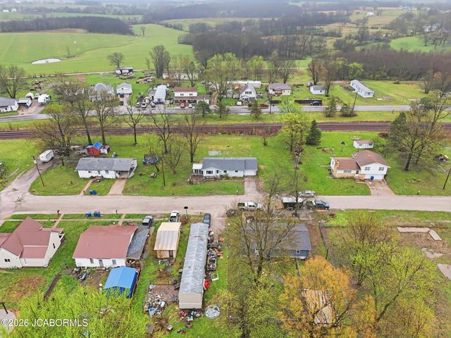 302 ACADEMY STREET, Clarksburg, MO 65025