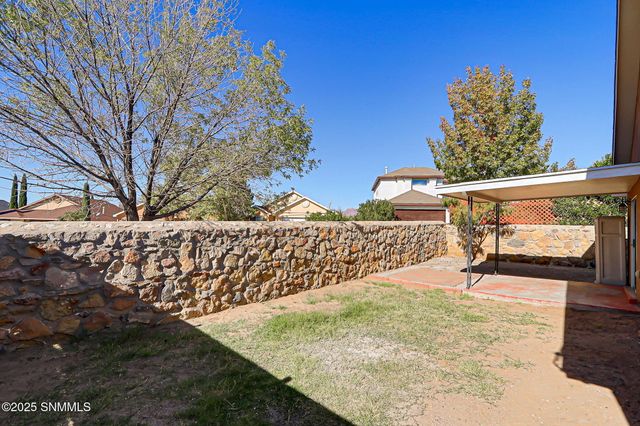 1121 Kilbourne Hole Drive, Las Cruces, NM 88012