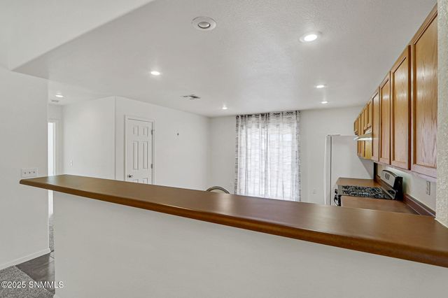 1121 Kilbourne Hole Drive, Las Cruces, NM 88012