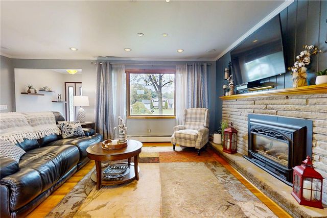 29 Suburban Drive, Big Flats, NY 14903