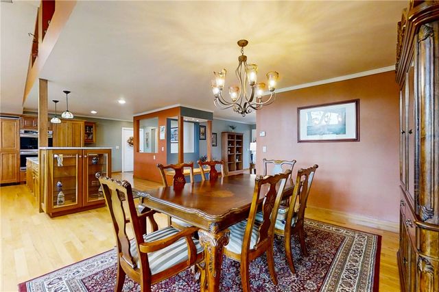 29 Suburban Drive, Big Flats, NY 14903