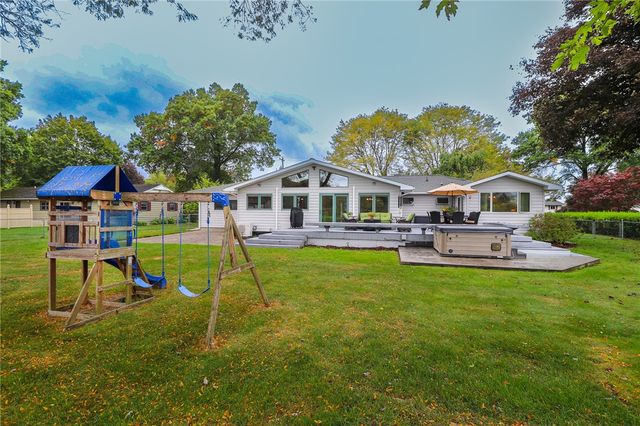 29 Suburban Drive, Big Flats, NY 14903