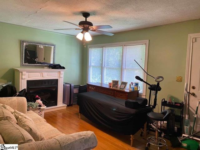 14 Pasadena Avenue, Greenville, SC 29605