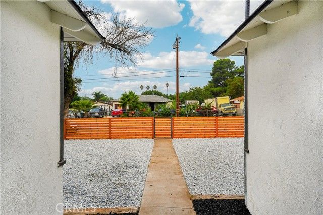 9059 Beech Avenue, Fontana, CA 92335