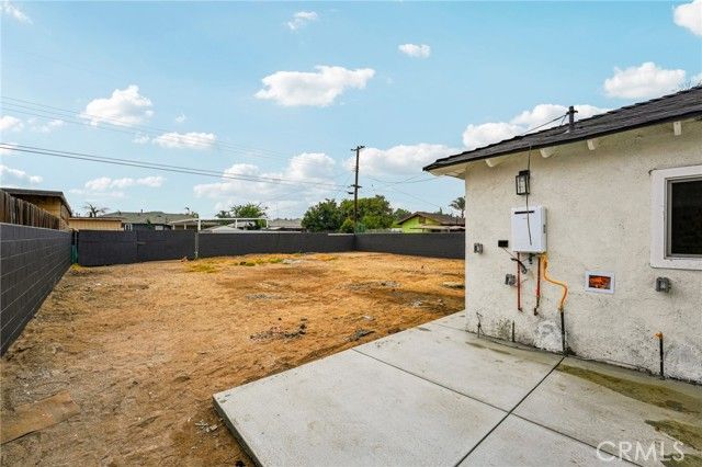 9059 Beech Avenue, Fontana, CA 92335