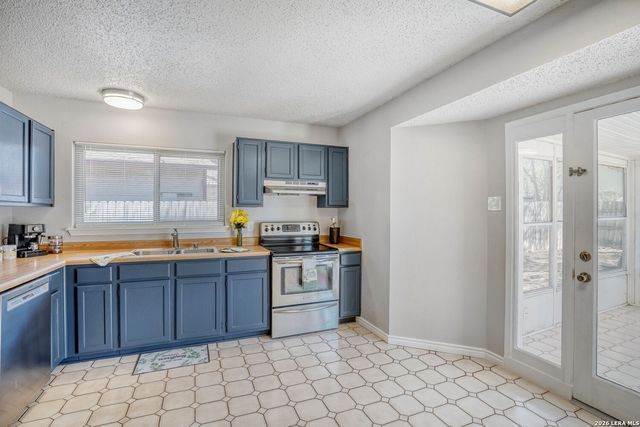 7118 Western Trail, San Antonio, TX 78244