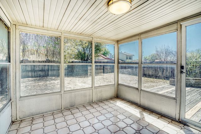 7118 Western Trail, San Antonio, TX 78244