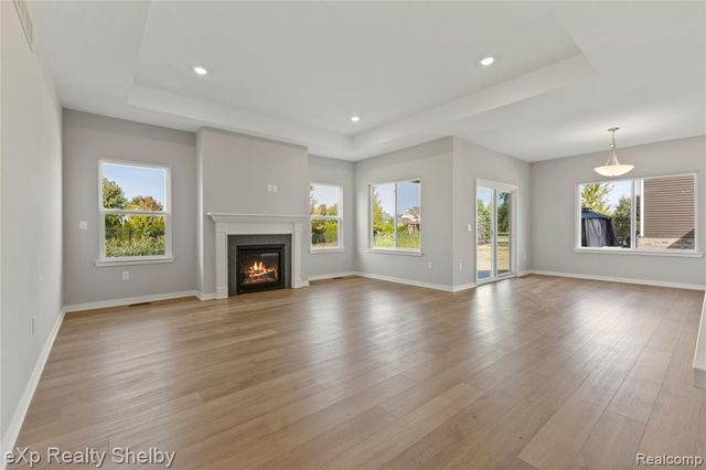 52120 Wellington Valley Drive, Macomb, MI 48042