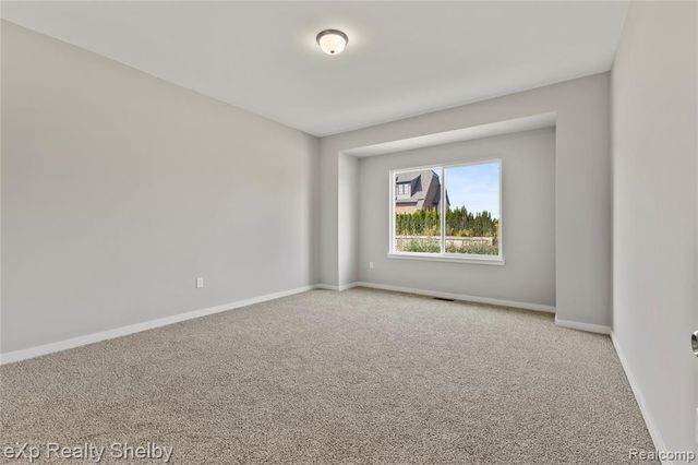 52120 Wellington Valley Drive, Macomb, MI 48042