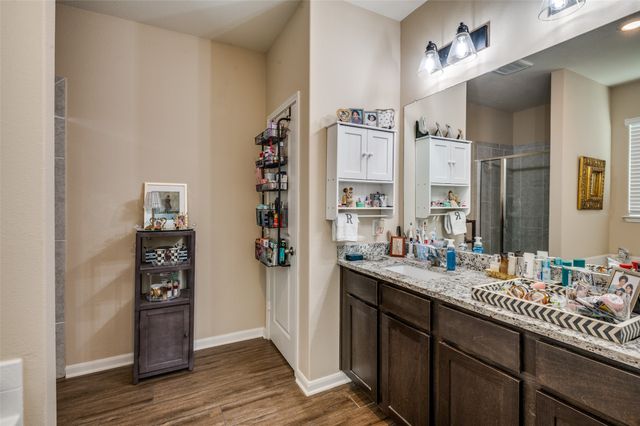 1037 Mcdonald Drive, Crowley, TX 76036