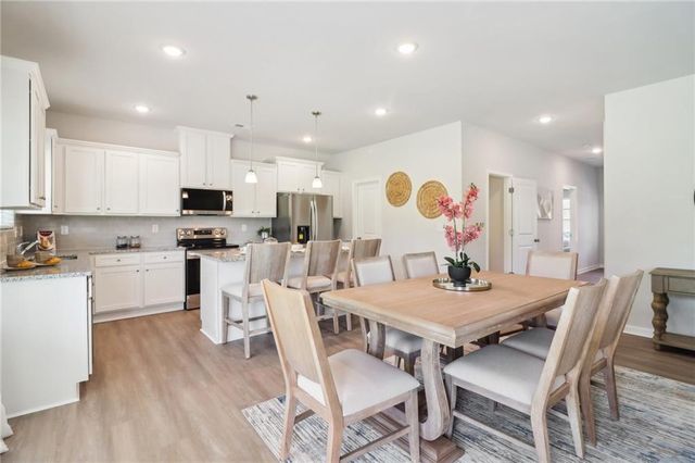 1321 Heron Creek Court, Loganville, GA 30052