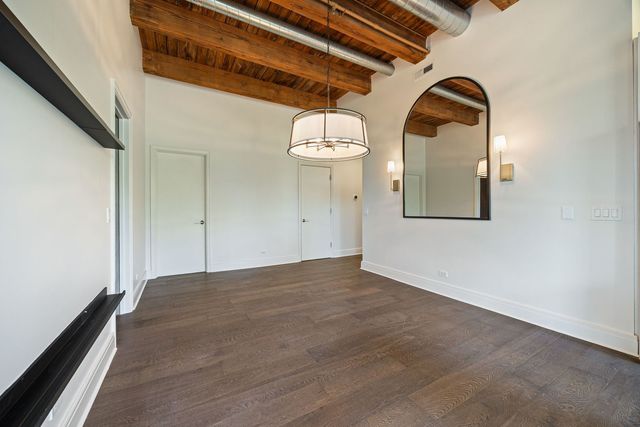 1600 S Jefferson Street 201, Chicago, IL 60616