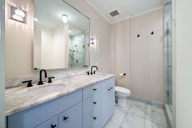 1600 S Jefferson Street 201, Chicago, IL 60616