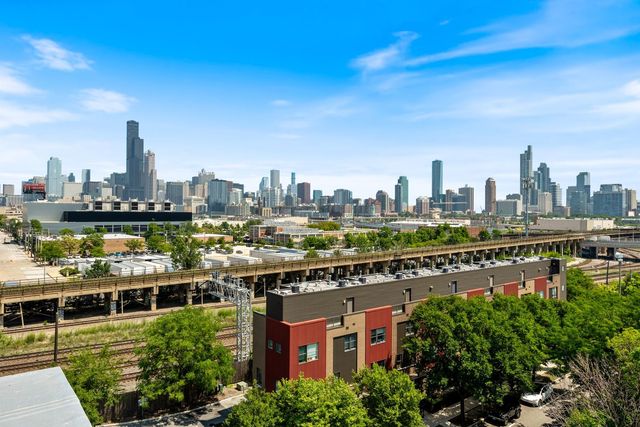 1600 S Jefferson Street 201, Chicago, IL 60616