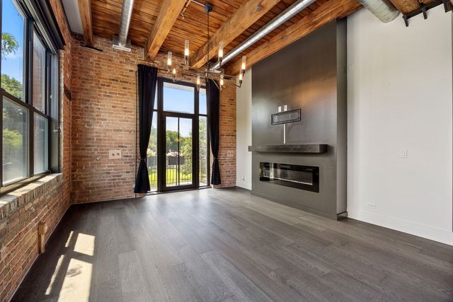 1600 S Jefferson Street 201, Chicago, IL 60616