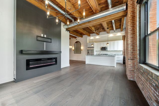 1600 S Jefferson Street 201, Chicago, IL 60616