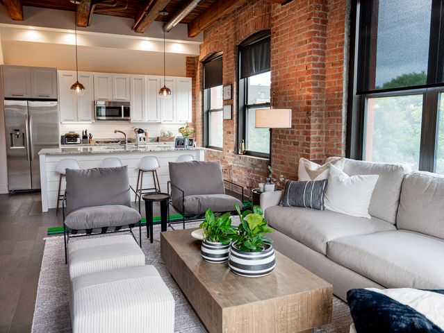 1600 S Jefferson Street 201, Chicago, IL 60616