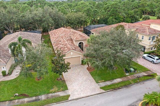 8813 Champions Way, Port St. Lucie, Port St Lucie, FL 34986
