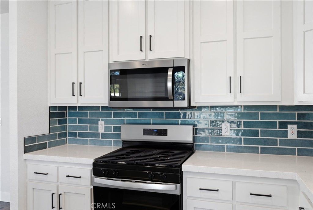 Image 12 of property listing at 1150 Ventura Boulevard 77, Camarillo, CA 93010