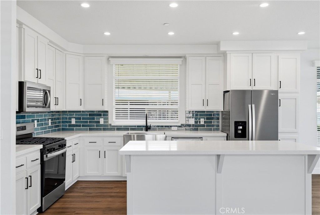 Image 14 of property listing at 1150 Ventura Boulevard 77, Camarillo, CA 93010