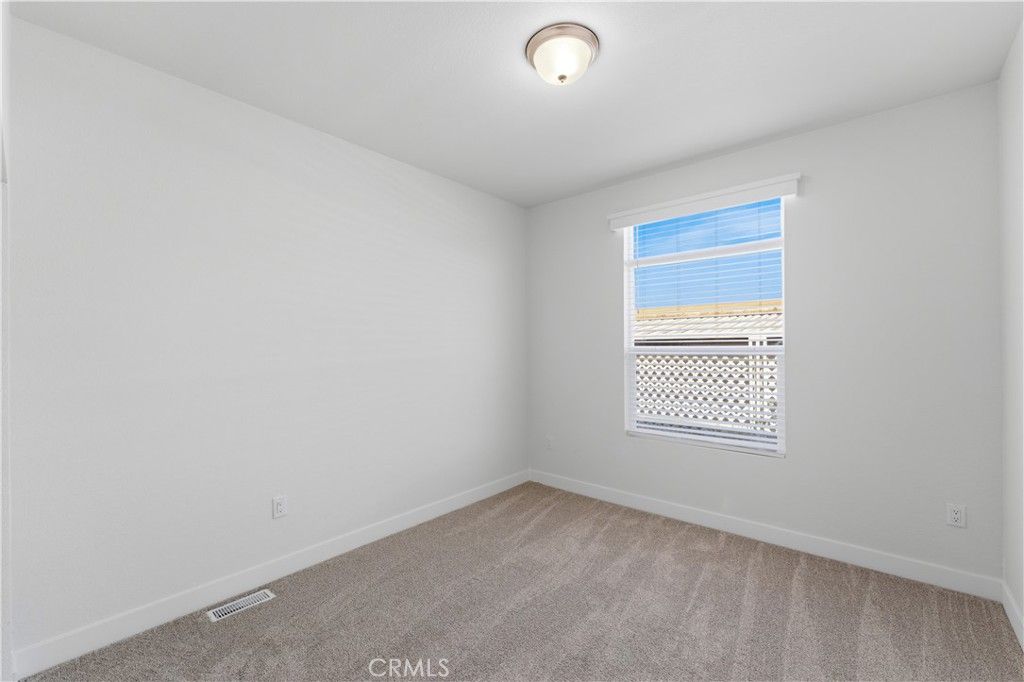 Image 19 of property listing at 1150 Ventura Boulevard 77, Camarillo, CA 93010