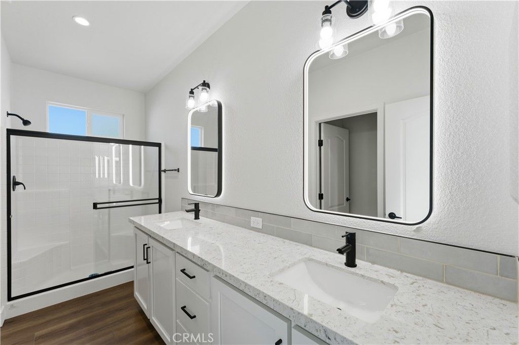 Image 27 of property listing at 1150 Ventura Boulevard 77, Camarillo, CA 93010