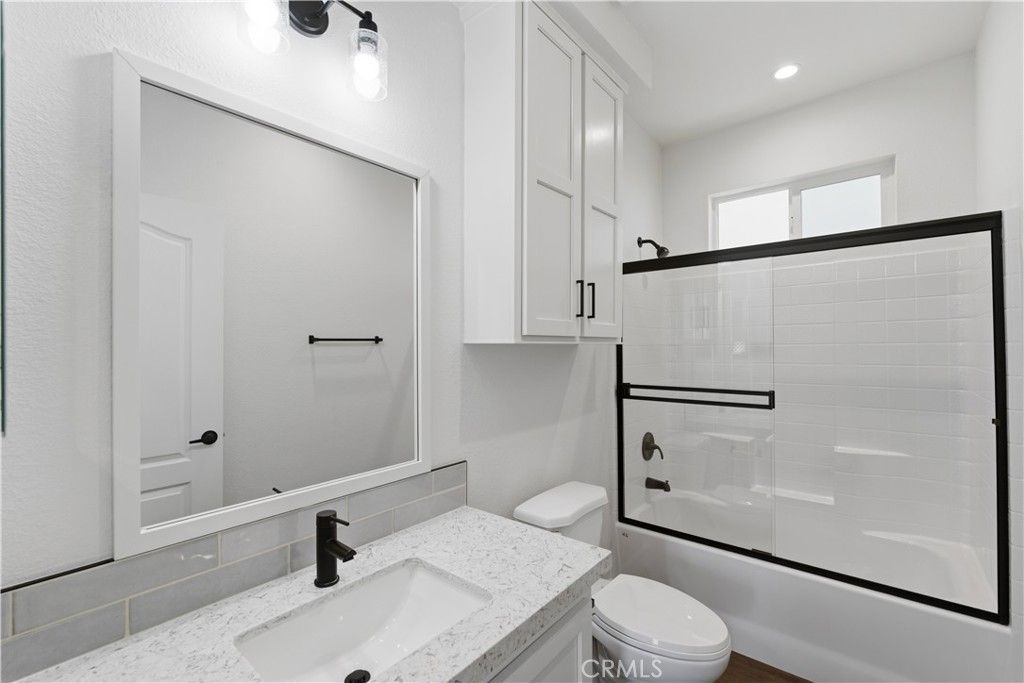 Image 28 of property listing at 1150 Ventura Boulevard 77, Camarillo, CA 93010