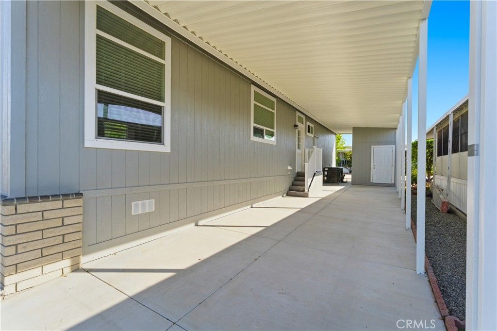 Image 32 of property listing at 1150 Ventura Boulevard 77, Camarillo, CA 93010