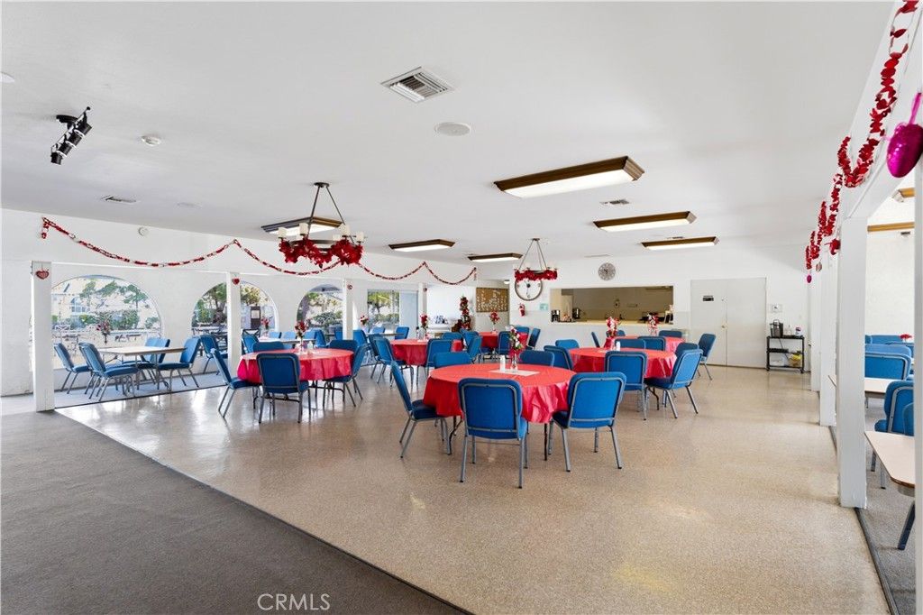 Image 35 of property listing at 1150 Ventura Boulevard 77, Camarillo, CA 93010