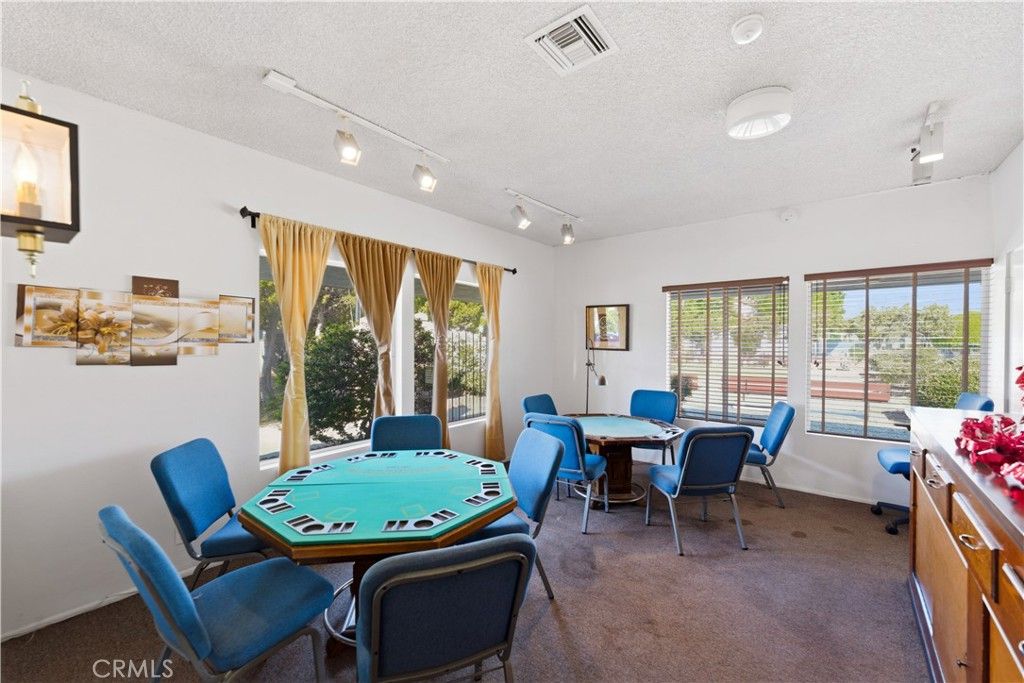 Image 37 of property listing at 1150 Ventura Boulevard 77, Camarillo, CA 93010