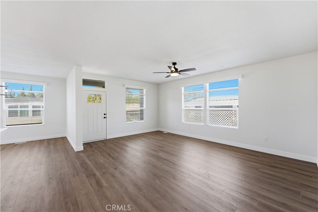 Image 9 of property listing at 1150 Ventura Boulevard 77, Camarillo, CA 93010