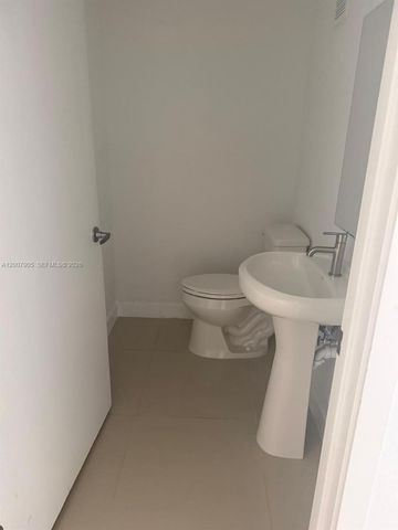 25664 SW 143rd Path 25664, Homestead, FL 33032