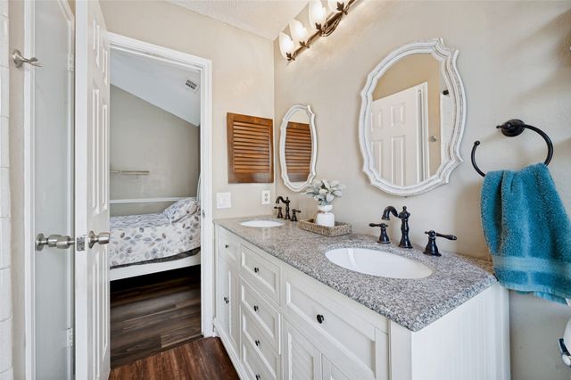 109 Hickory Springs Drive, Euless, TX 76039