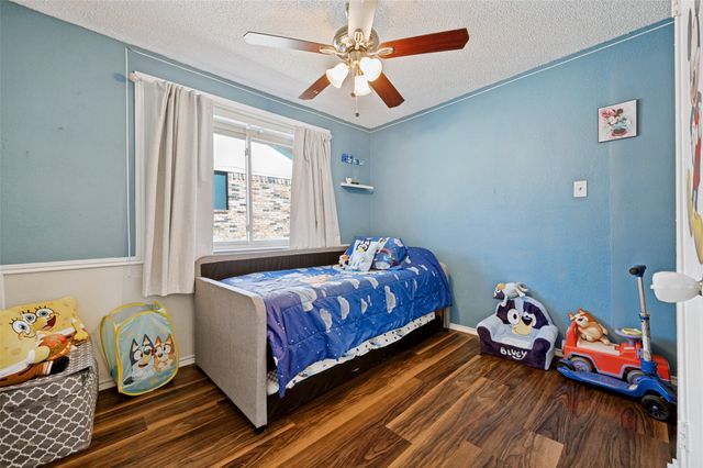 109 Hickory Springs Drive, Euless, TX 76039