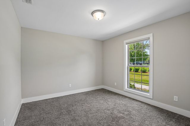 5624 Maples Retreat Dr, Murfreesboro, TN 37127