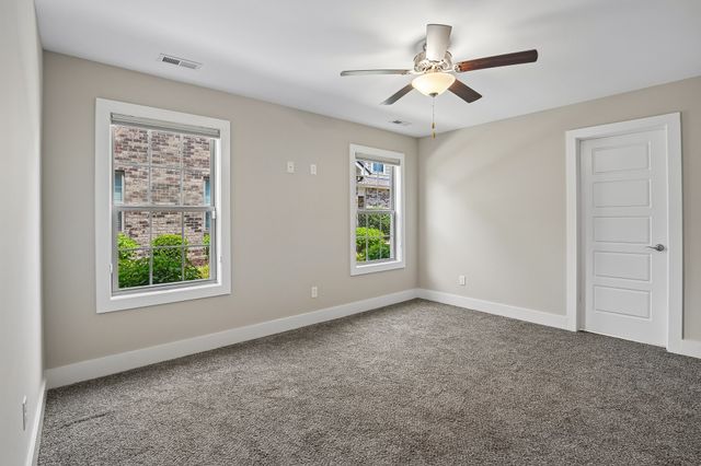 5624 Maples Retreat Dr, Murfreesboro, TN 37127