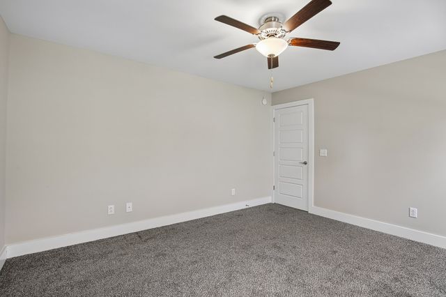 5624 Maples Retreat Dr, Murfreesboro, TN 37127