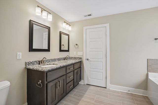 5624 Maples Retreat Dr, Murfreesboro, TN 37127