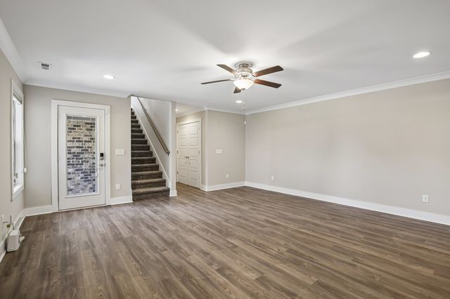 5624 Maples Retreat Dr, Murfreesboro, TN 37127