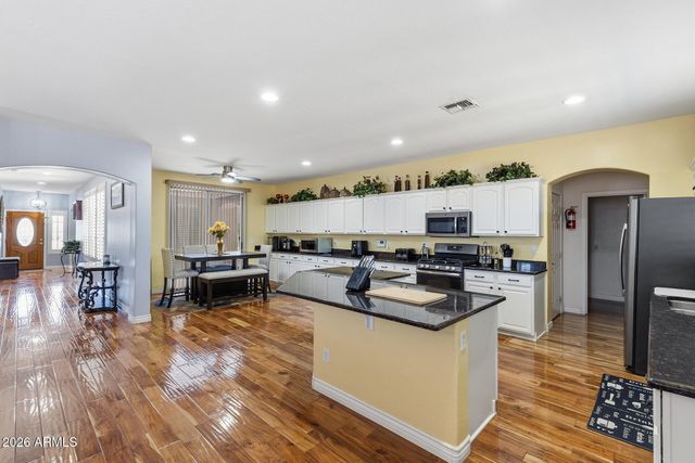 11322 E REMBRANDT Avenue, Mesa, AZ 85212