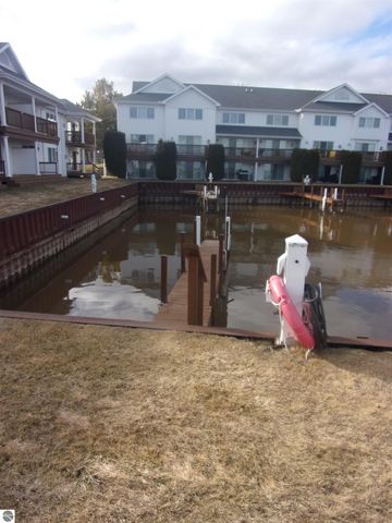 915 W Lake Street, Tawas City, MI 48763