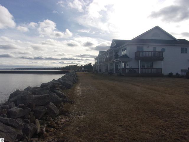 915 W Lake Street, Tawas City, MI 48763