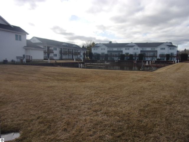 915 W Lake Street, Tawas City, MI 48763