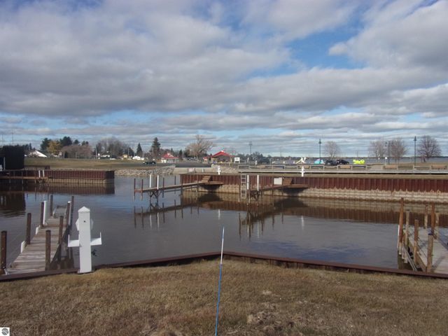 915 W Lake Street, Tawas City, MI 48763