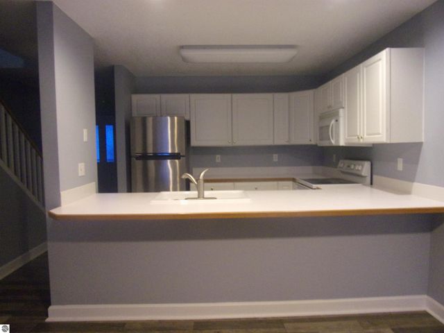 915 W Lake Street, Tawas City, MI 48763