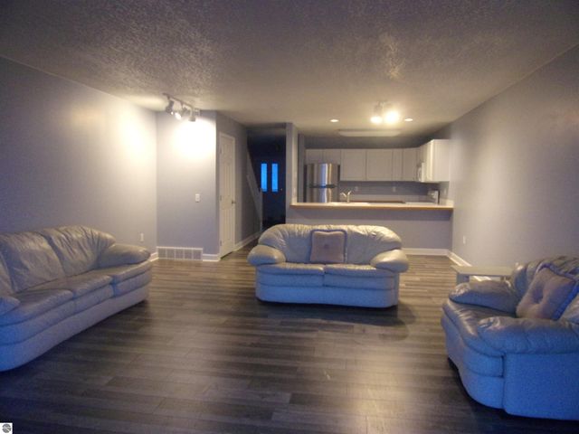 915 W Lake Street, Tawas City, MI 48763